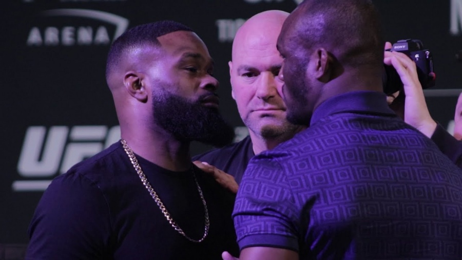 Обмен любезностями между Тайроном Вудли и Камару Усманом на пресс-конференции UFC 235