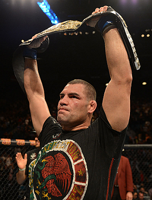 Cain-Velasquez-ufc-champion