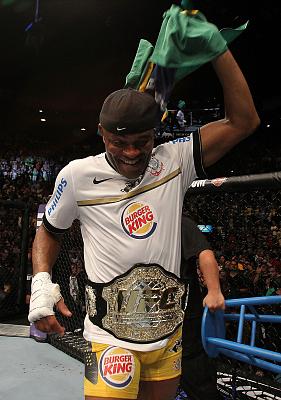 Anderson-Silva-ufc-champion