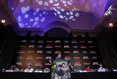 Фотогалерея: Пресс-конференция UFC 134